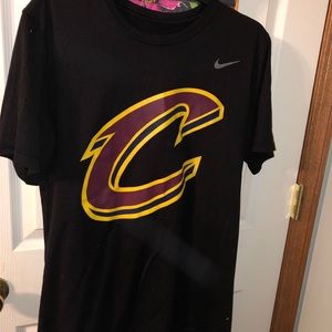 Nike Cleveland cavs shirt